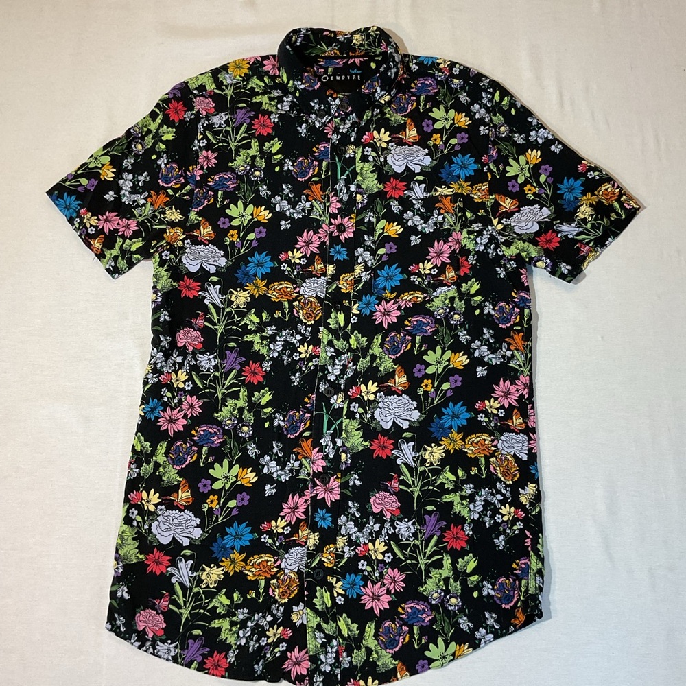 Empyre Black w/Wild Flower Pattern Short Sleeve Button-Up Collar, Size S Fun